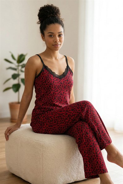 Kadın Leopar Desenli Dantelli İp Askılı Altı Uzun Pegasus Pijama Takımı