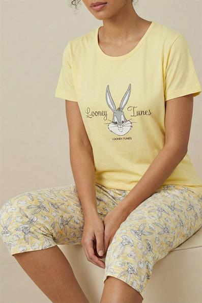 Kadın Looney Tunes Sloganlı Bisiklet Yaka Kısa Kol Altı Desenli Kapri Penye Pijama Takımı