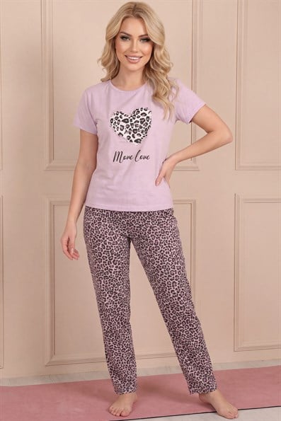 Kadın More Love Yazılı ve Altı Leopar Desenli Kısa Kollu Pijama Takımı
