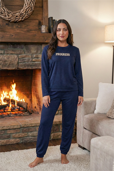 Kadın Sloganlı Uzun Kollu Paçası Manşetli Kadife Pijama Takımı