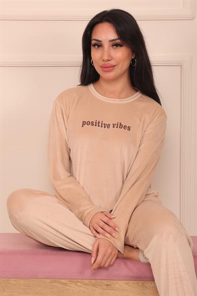 Kadın Sloganlı Uzun Kollu Paçası Manşetli Kadife Pijama Takımı