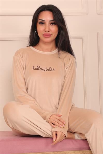 Kadın Sloganlı Uzun Kollu Paçası Manşetli Kadife Pijama Takımı