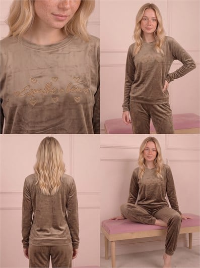 Kadın Sloganlı Uzun Kollu Paçası Manşetli Kadife Pijama Takımı