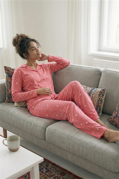 Kadın Yıldız  Desenli Önü Düğmeli Uzun Kol Altı Uzun Süet Pijama Takımı