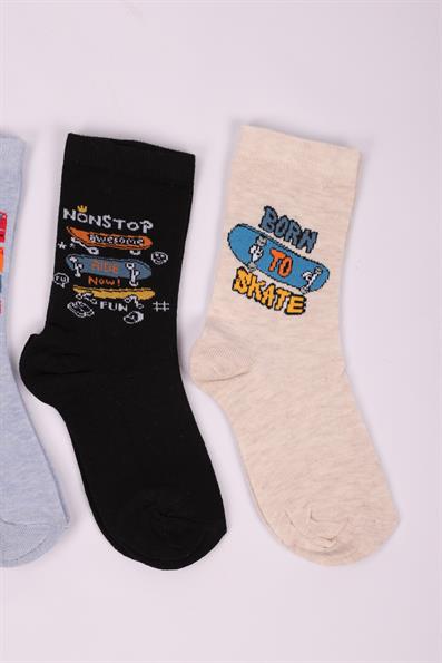 مجموعة من 4 جوارب للأولاد بشعار ASORTI