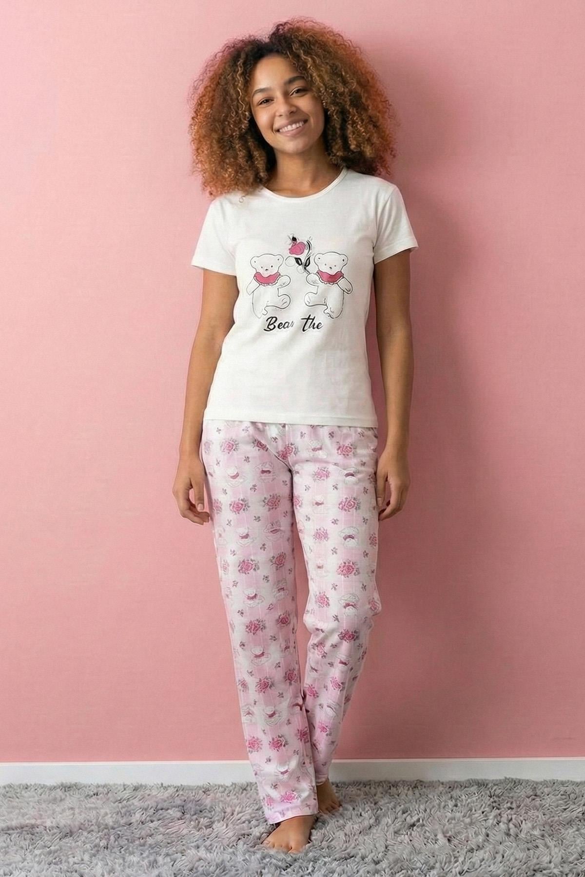 Kadın Paris Sloganlı ve Kalp Desenli Bisiklet Yaka Kısa Kollu Altı Uzun Penye Pijama Takımı