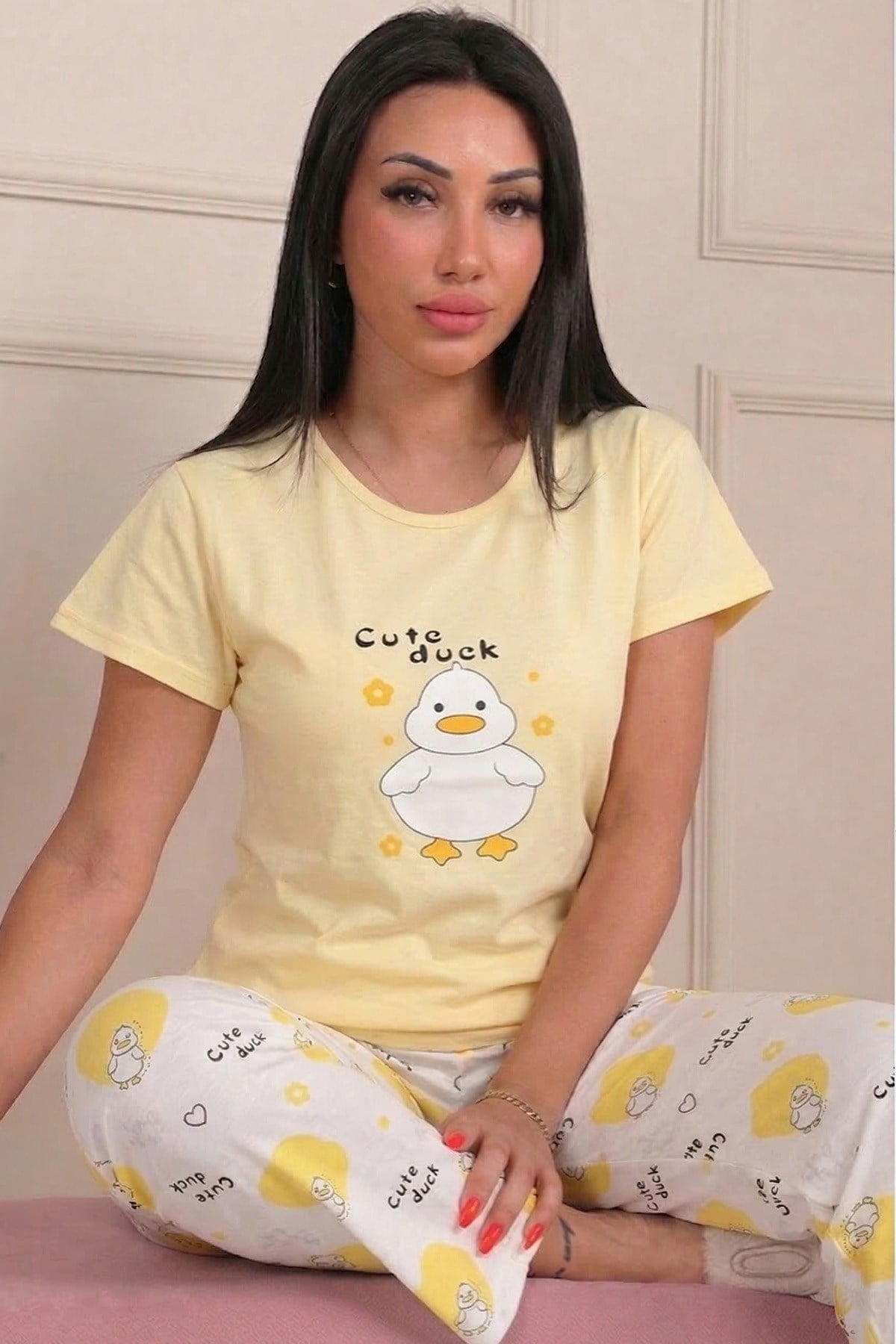 Kadın Cute Duck Sloganlı ve Ördek  Desenli  Kısa Kollu Pijama Takımı