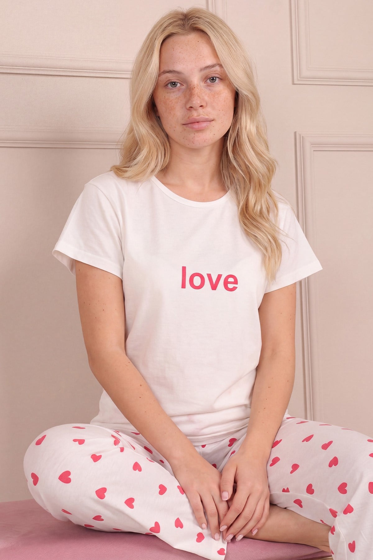 Kadın Love Sloganlı Bisiklet Yaka Kısa Kol Altı Uzun Penye Pijama Takımı