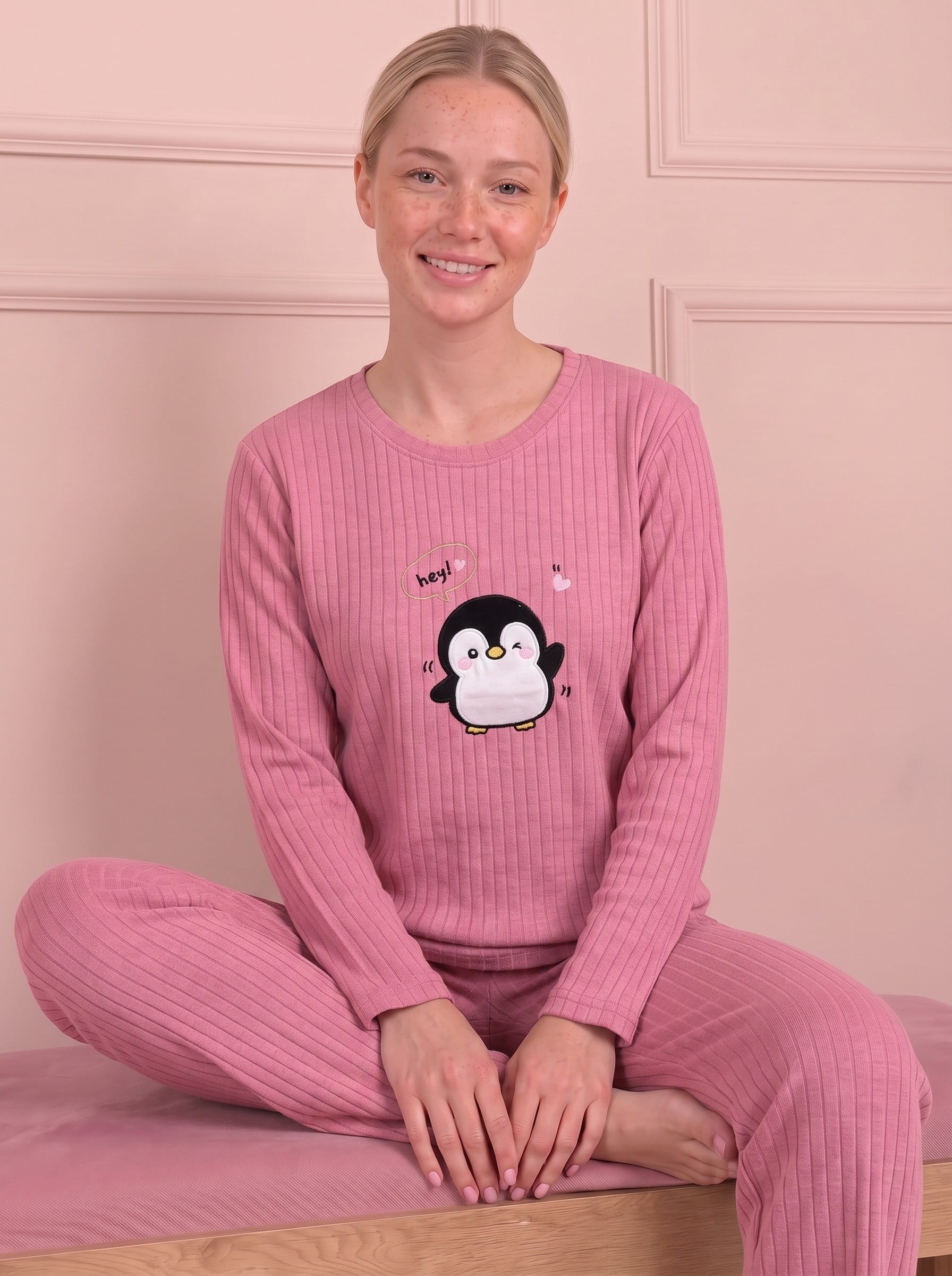 Kadın Penguen İşlemeli Bisiklet Yaka Uzun Kol Altı Uzun Pamuklu Fitilli Pijama Takımı