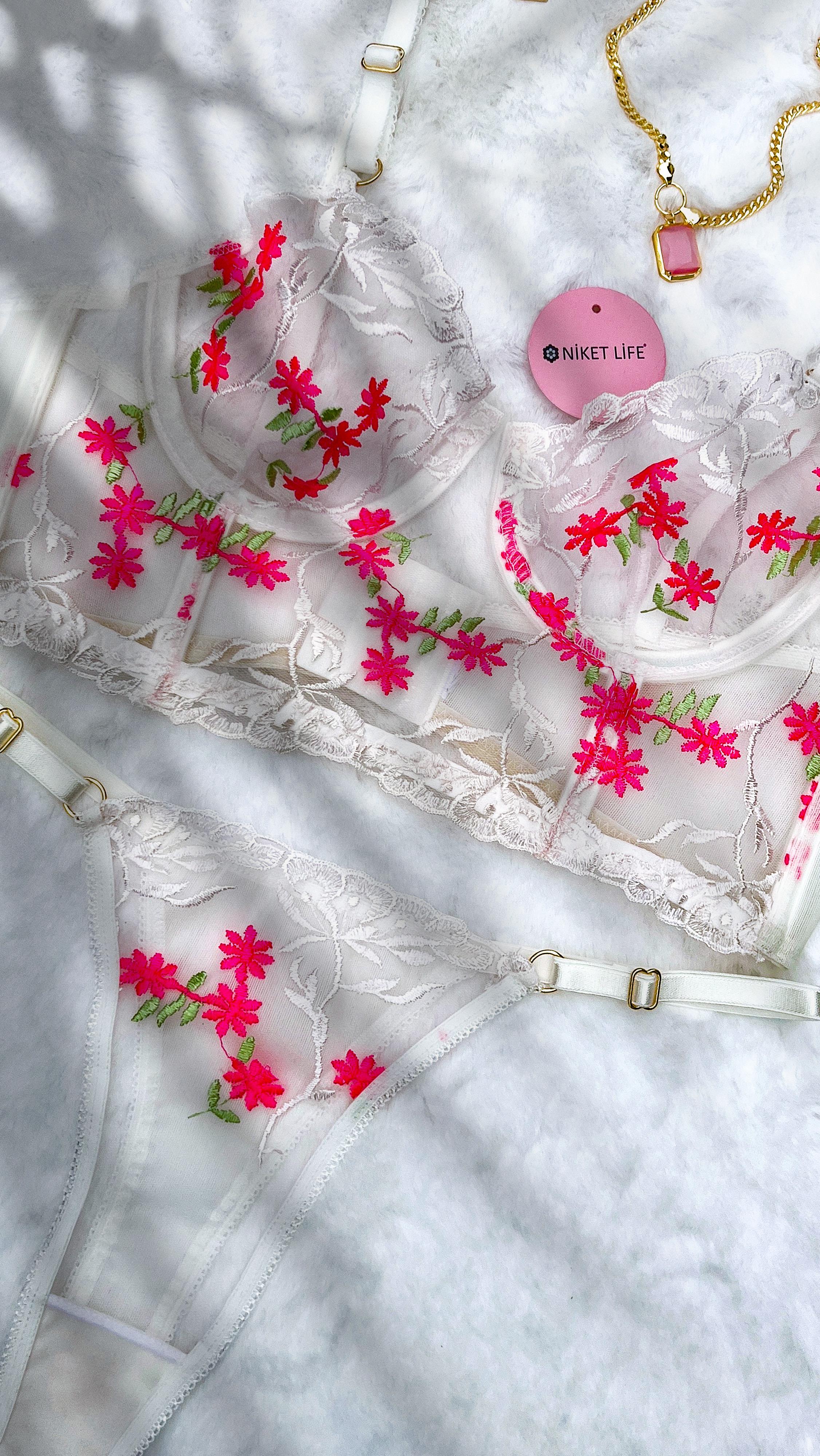 Tiny Flower Embroidered Bustier Set ECRU