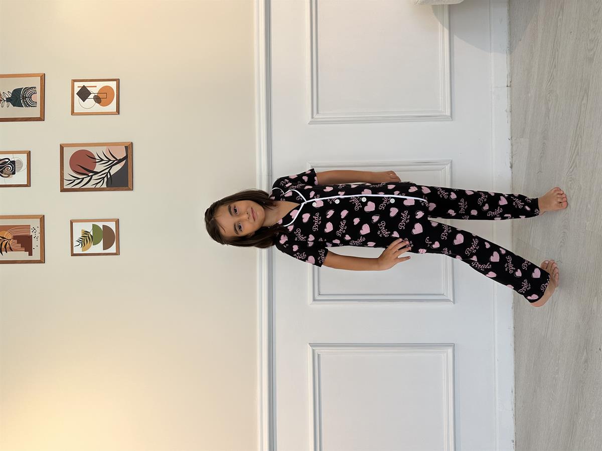 Siyah Kalp Desenli Önü Düğmeli Kız Çocuk Pijama Takımı SİYAH