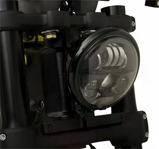 CUSTOM DYNAMICS 5.75 BLACK LED HEADLAMP ECE KOD:20011749