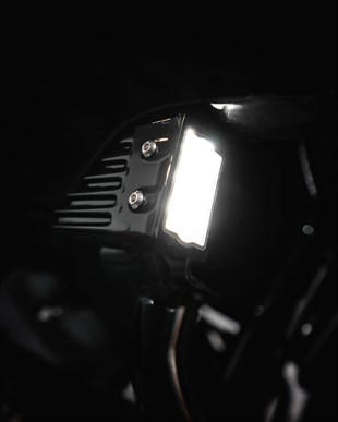 CUSTOM DYNAMICS LIGHT FRONT TURN SIGNAL LED GL KOD:20202216