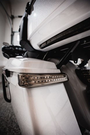 CUSTOM DYNAMICS LIGHT LED SBAG BLK/SMOKE KOD:20402568