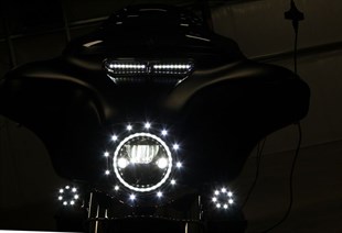 CUSTOM DYNAMICS LIGHT LED WH F/VENT 14+FL KOD:20401955