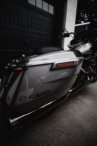 CUSTOM DYNAMICS LIGHTS LED SADDLEBAG LATCH SMO KOD:20403234