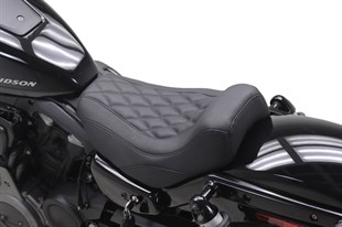 MUSTANG SEAT SOLO TRIPPER - RH950 22-U KOD: 08040834