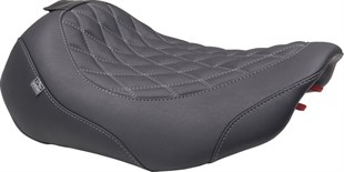 MUSTANG SEAT SOLO WIDE TRIPPER - CVO 2 KOD: 08012017