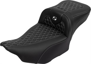 SADDLEMEN SEAT ROADSOFA EXT RCH W/BR SIL KOD:0801-1767