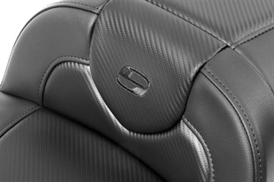 SADDLEMEN SEAT ROADSOFA FLHX/FLTR 23-UP  KOD:08011739