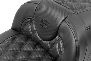 SADDLEMEN SEAT ROADSOFA LS CF EXT RCH W/ KOD:0801-1801