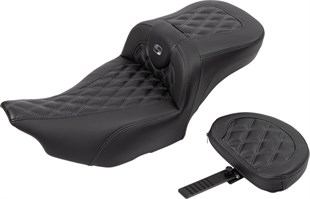 SADDLEMEN SEAT ROADSOFA LS CF EXT RCH W/ KOD:08011803