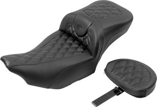 SADDLEMEN SEAT ROADSOFA LS CF EXT RCH W/ KOD:0801-1801