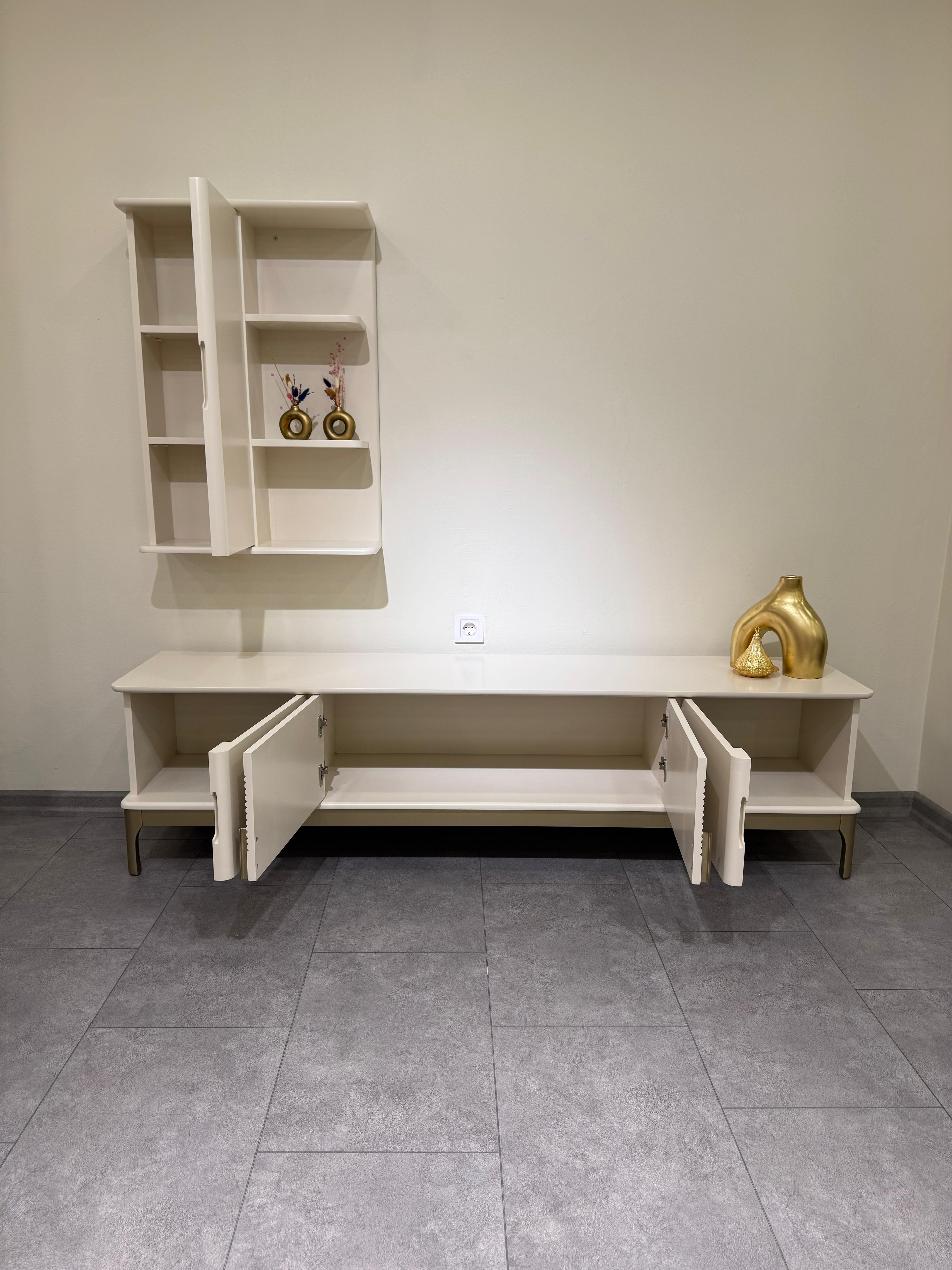 PİER TV ÜNİTESİ