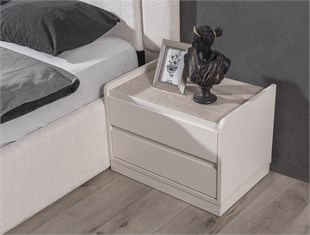 MİRA  KOMİDİN