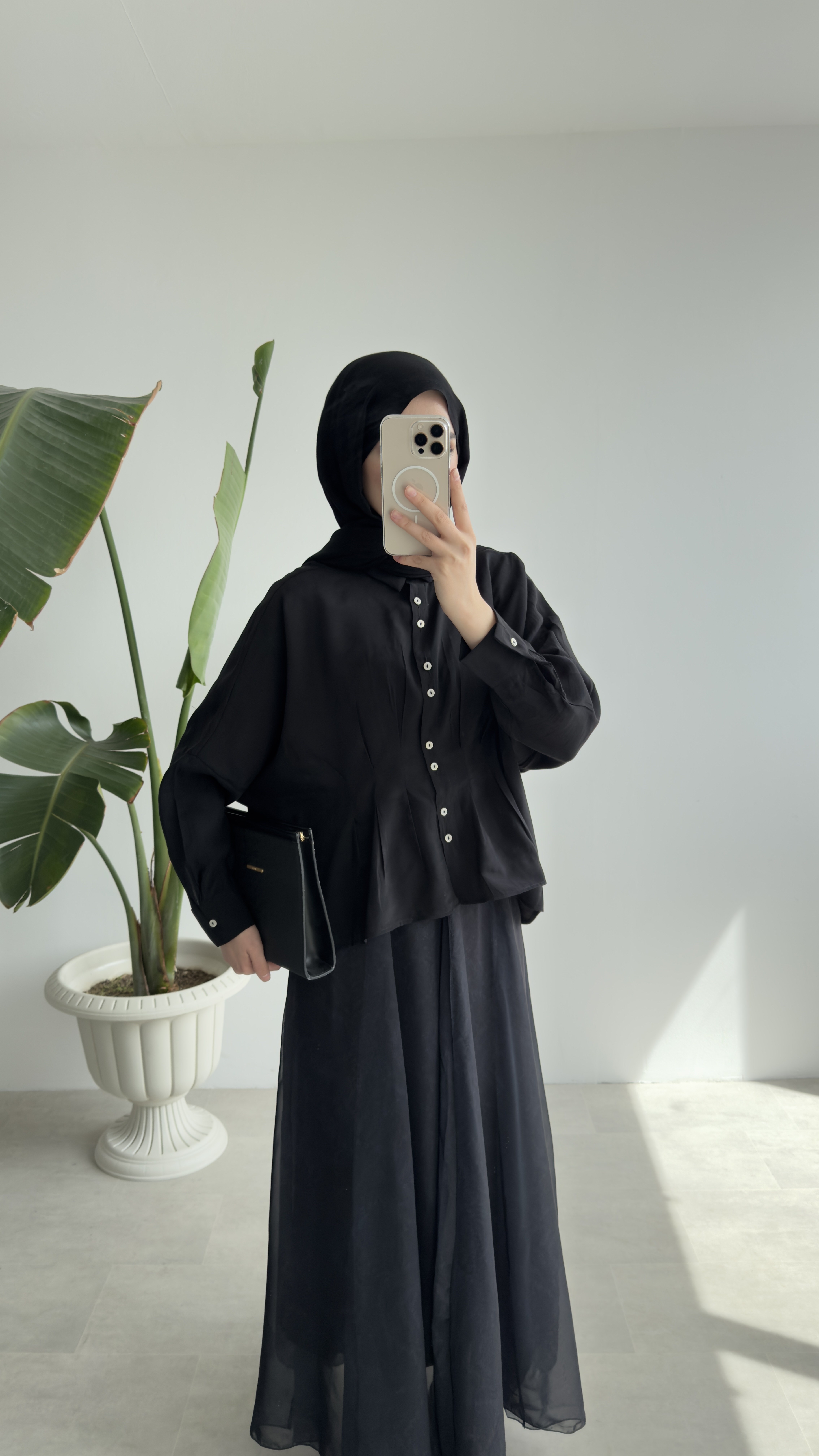 BEL DETAYLI ZARİF GÖMLEK - SİYAH