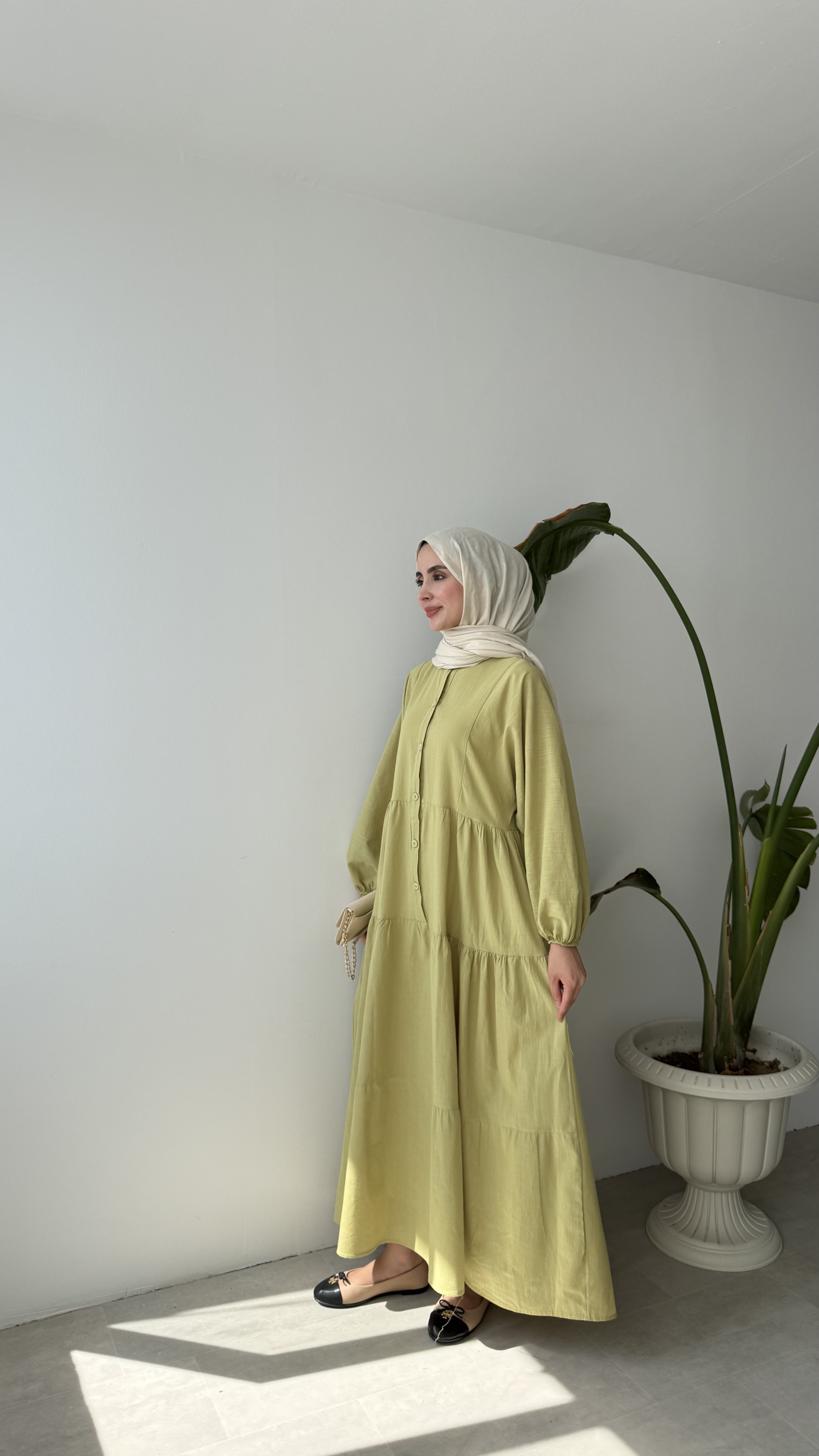 KAT DETAYLI BÜZGÜLÜ ELBİSE - HAKİ
