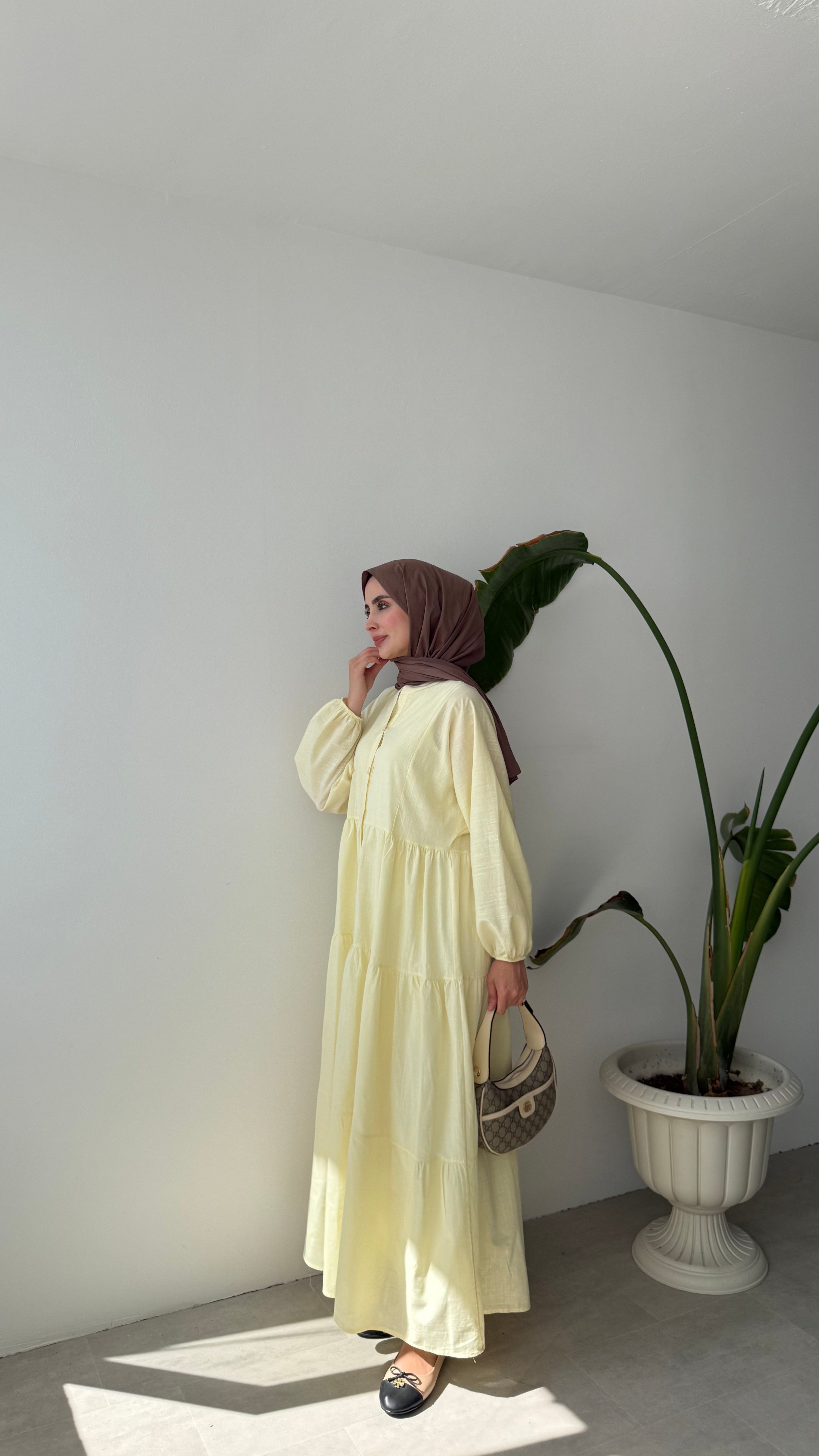 KAT DETAYLI BÜZGÜLÜ ELBİSE - SARI