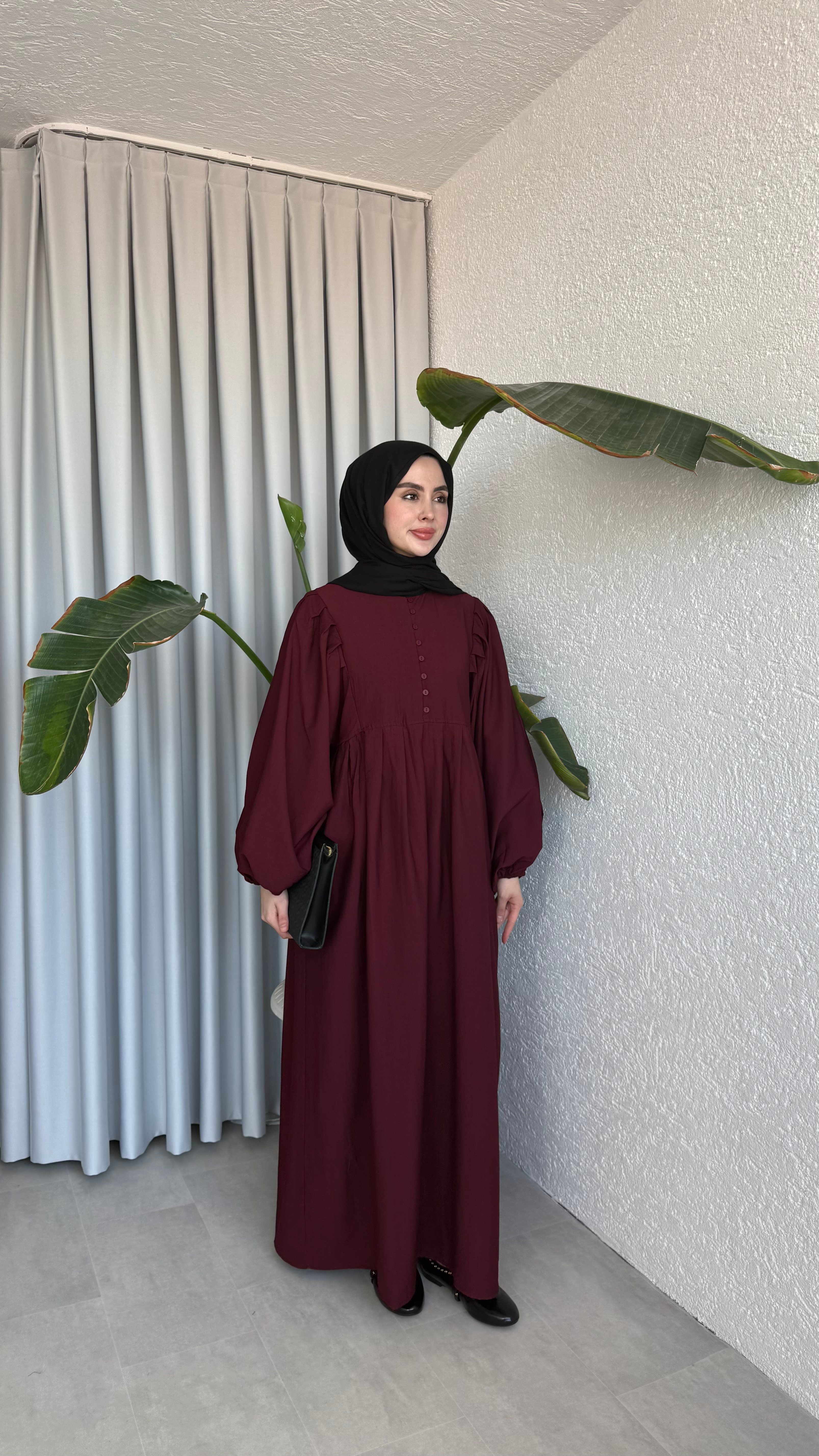 PİLE DETAYLI DÜĞMELİ ELBİSE - BORDO