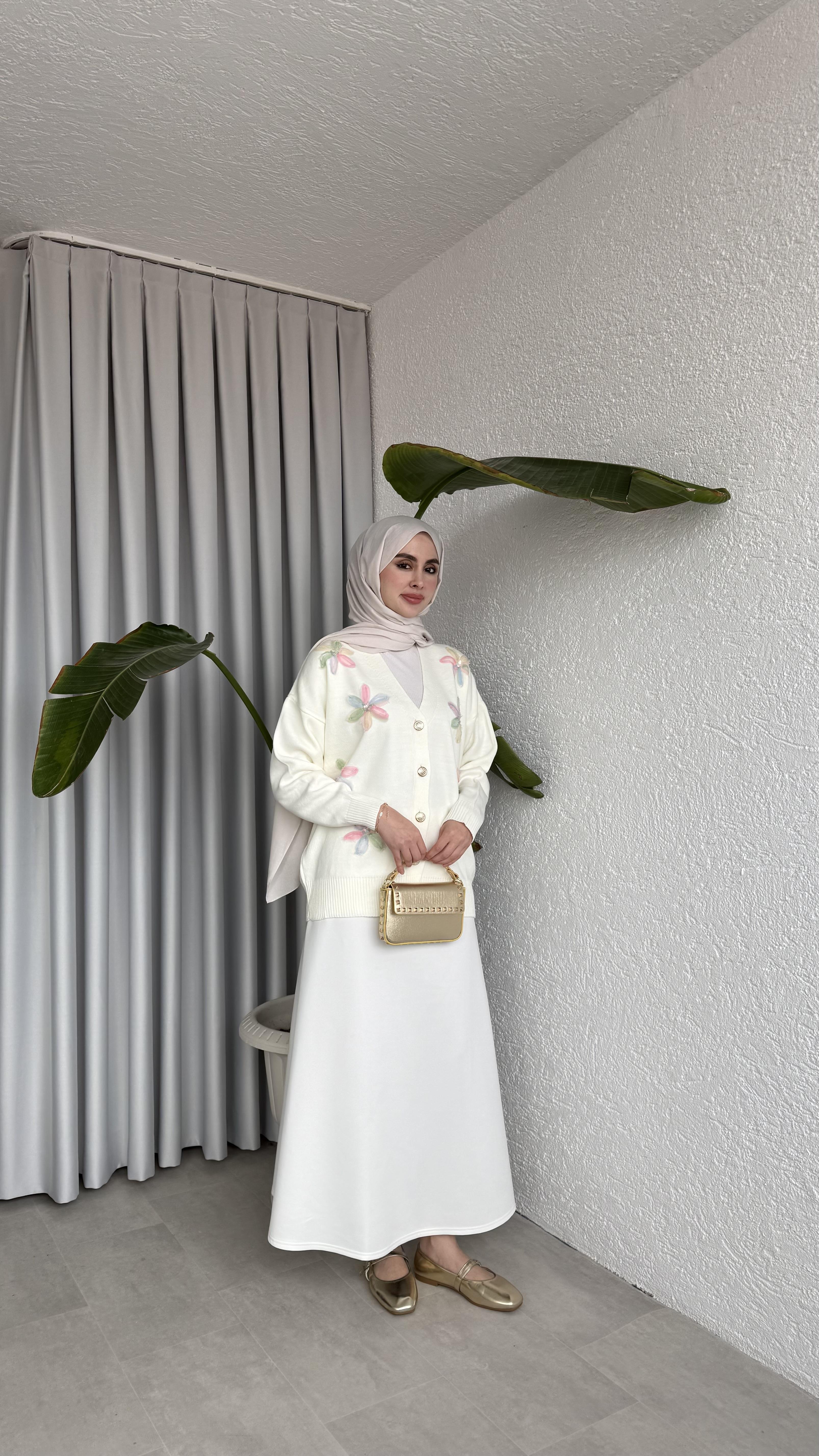 TRİKO ÇİÇEKLİ HIRKA - EKRU