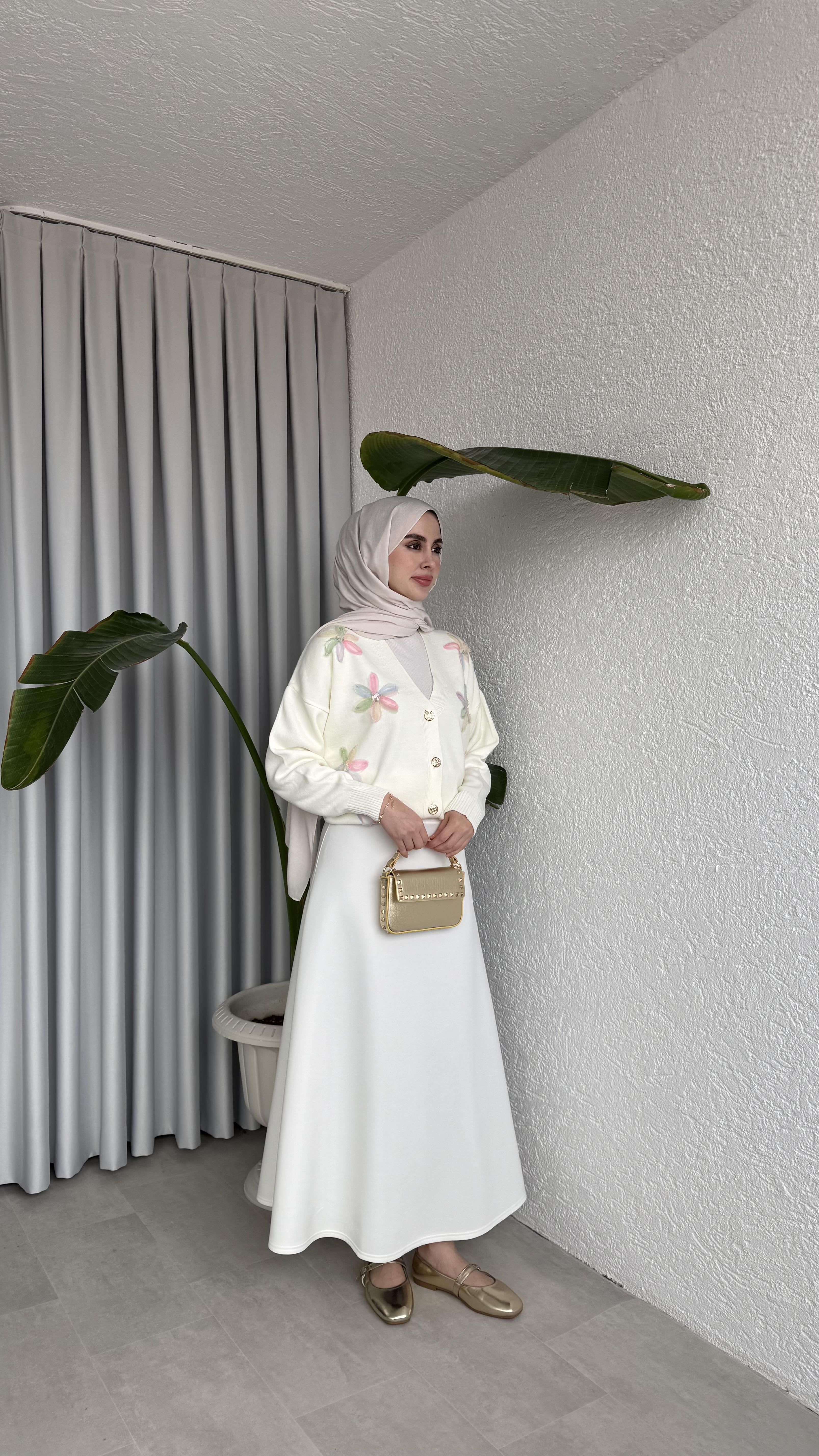 TRİKO ÇİÇEKLİ HIRKA - EKRU