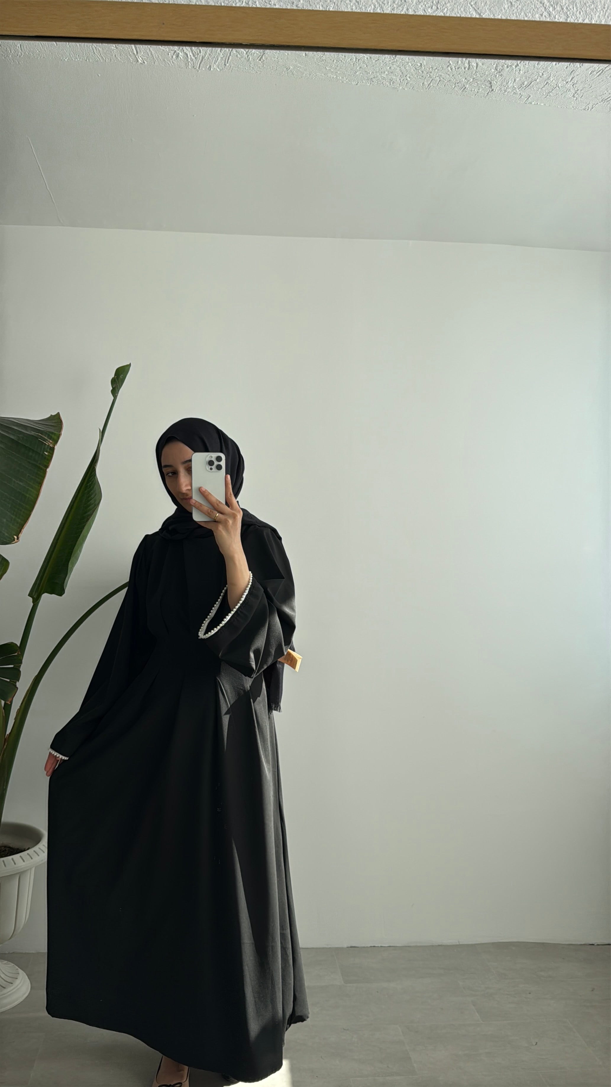 VANESA İNCİ DETAYLI ELBİSE - SİYAH