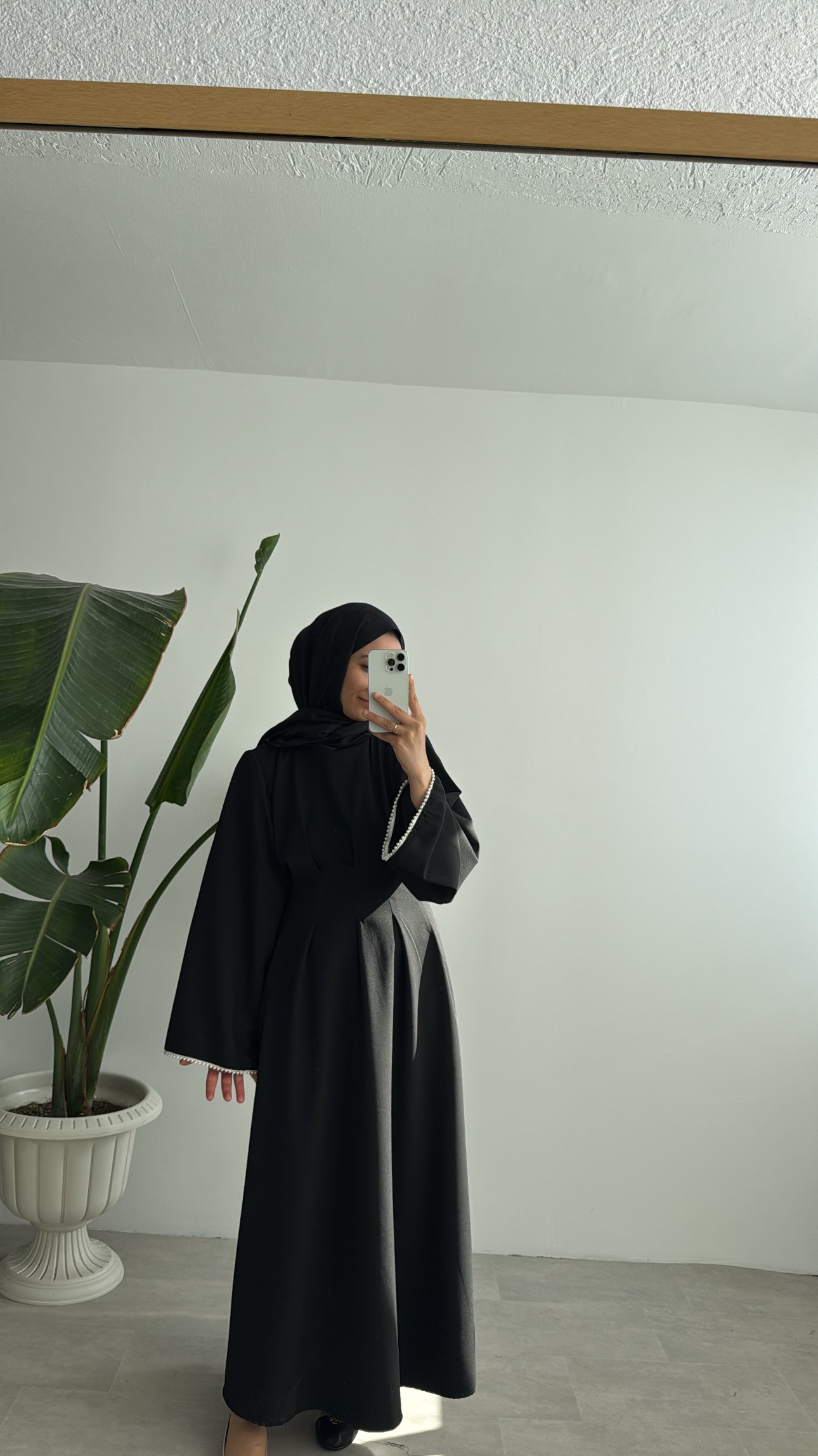 VANESA İNCİ DETAYLI ELBİSE - SİYAH