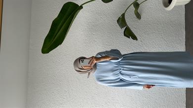 ATKI DETAYLI HİLL ELBİSE - SOFT MAVİ