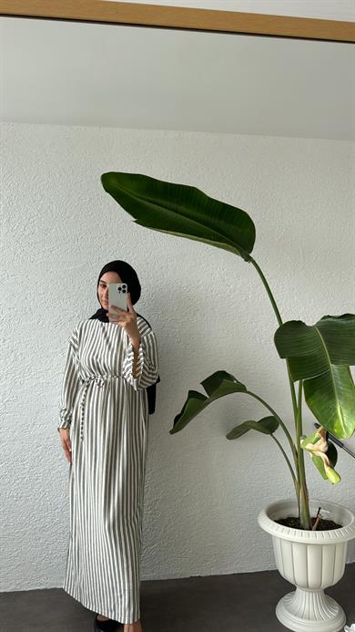 ÇİZGİLİ BİYELİ ELBİSE- BEJ 