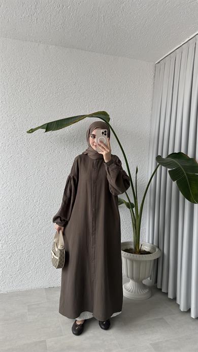 ÖNÜ DÜĞMELİ MÜSLİN ELBİSE - KAHVE