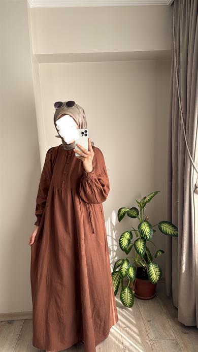 YANDAN BAĞLAMALI MÜSLİN ELBİSE - KAHVE