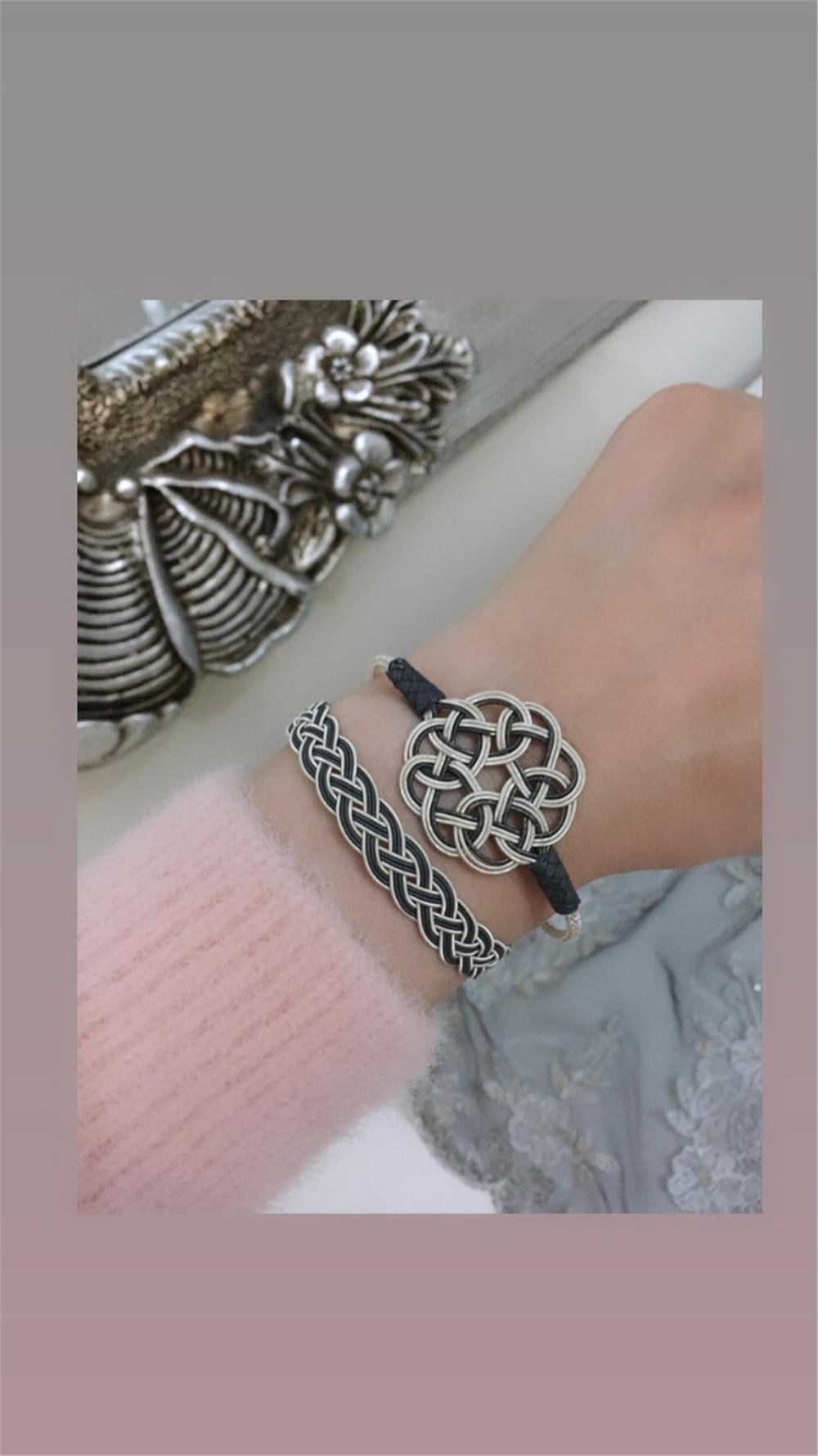 Siyah Beyaz Aşk Düğümü&Siyah Beyaz Örgü Model Kazaziye Gümüş Bileklik Set