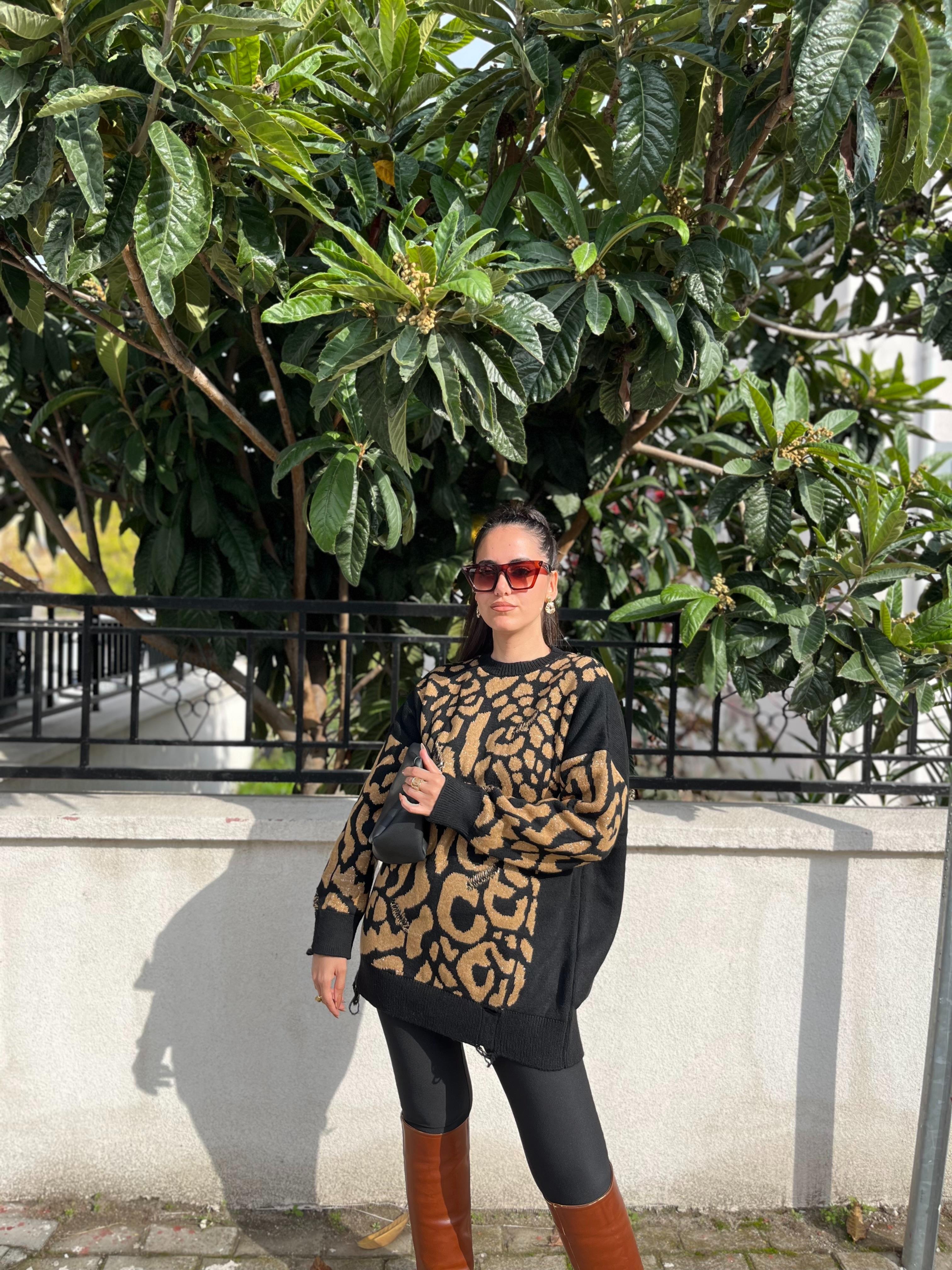 LEOPAR DESEN YIRTIK DETAY KAZAK