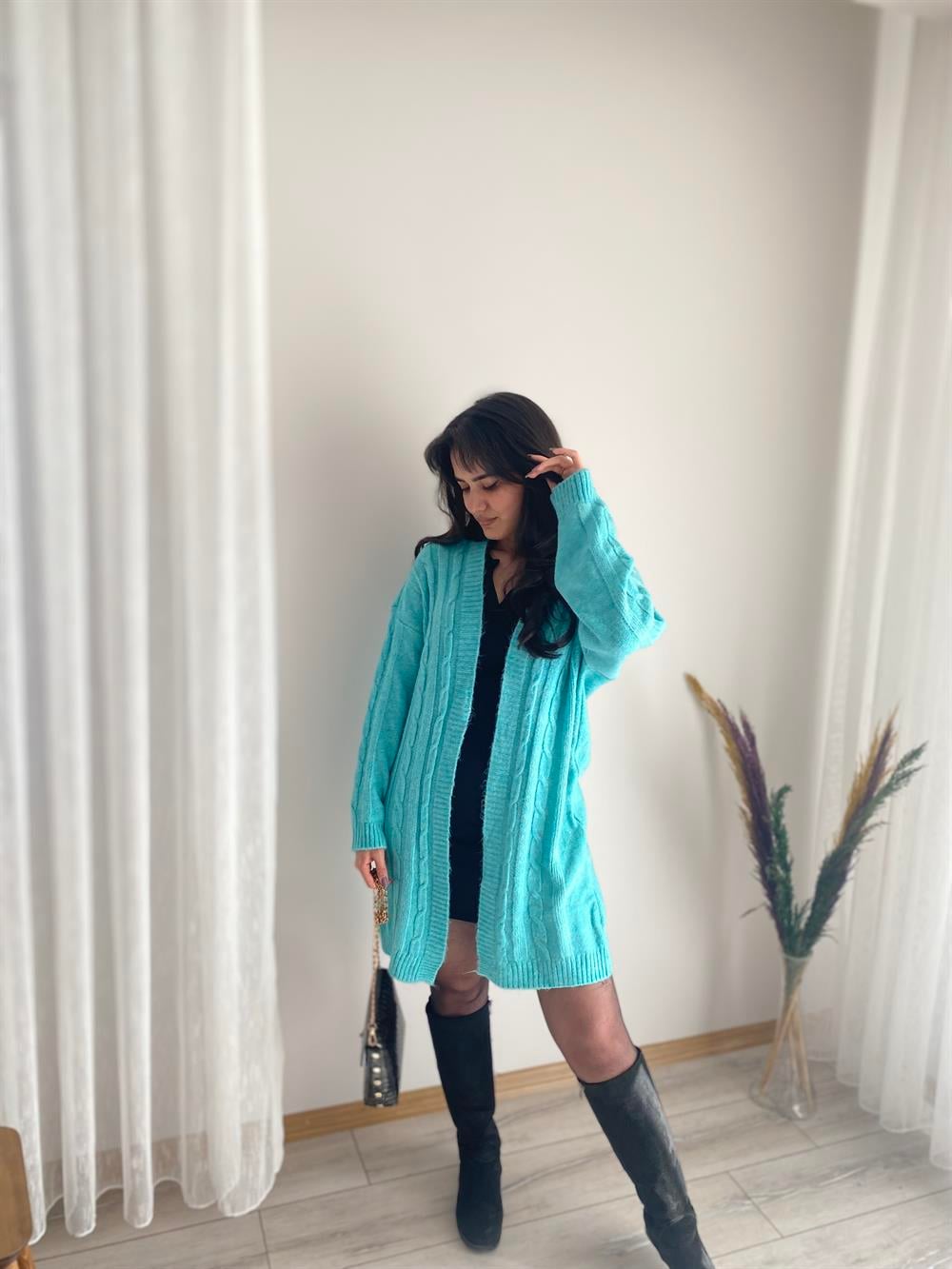 SAÇ ÖRGÜLÜ TRİKO HIRKA
