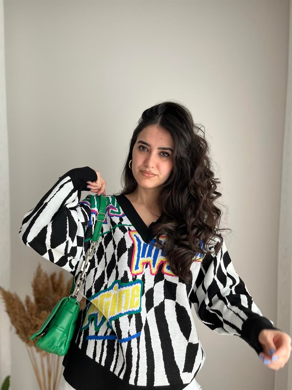 SİYAH TWIST MODEL KAZAK
