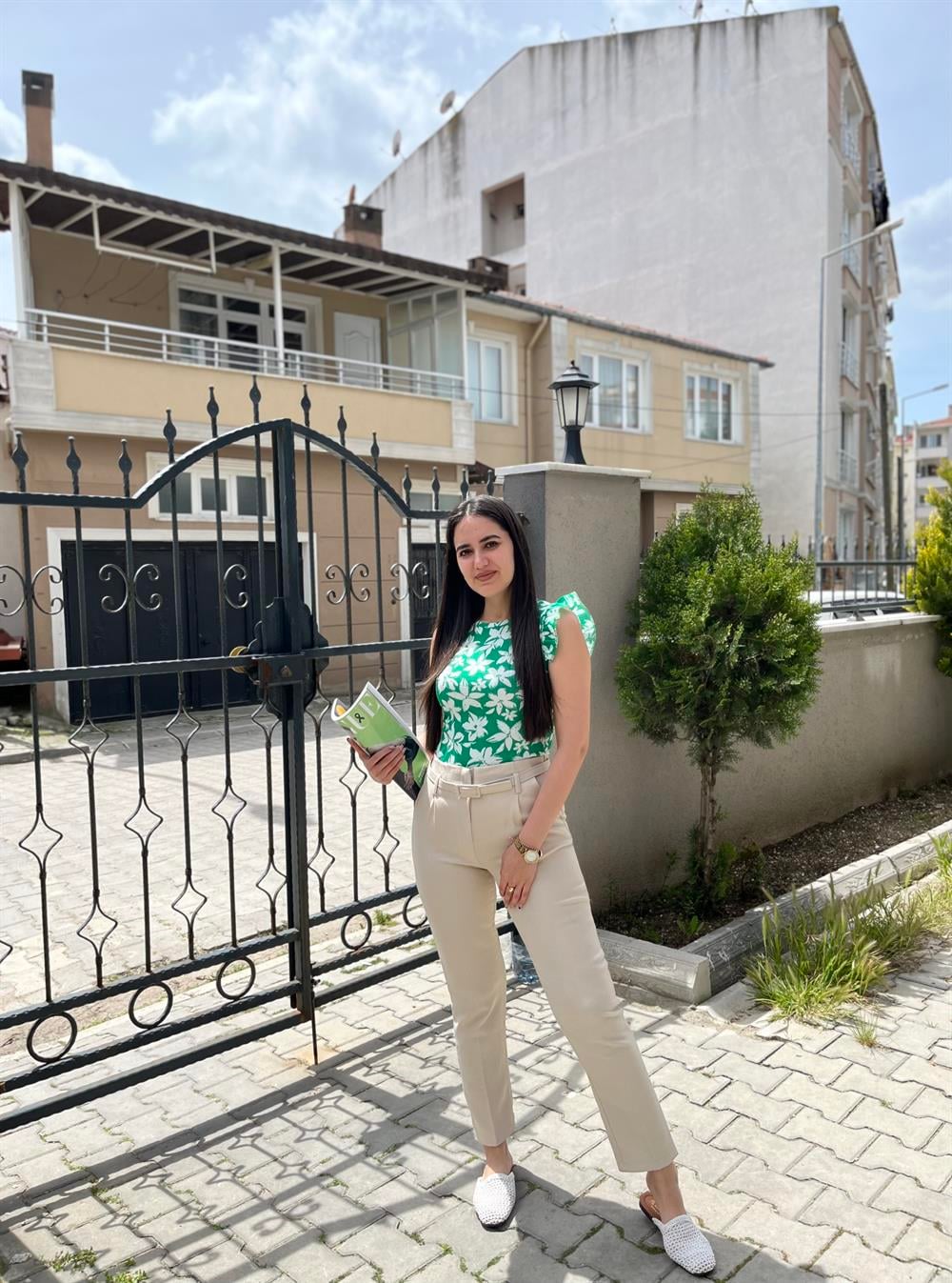 YEŞİL FIRFIRLI BLUZ 