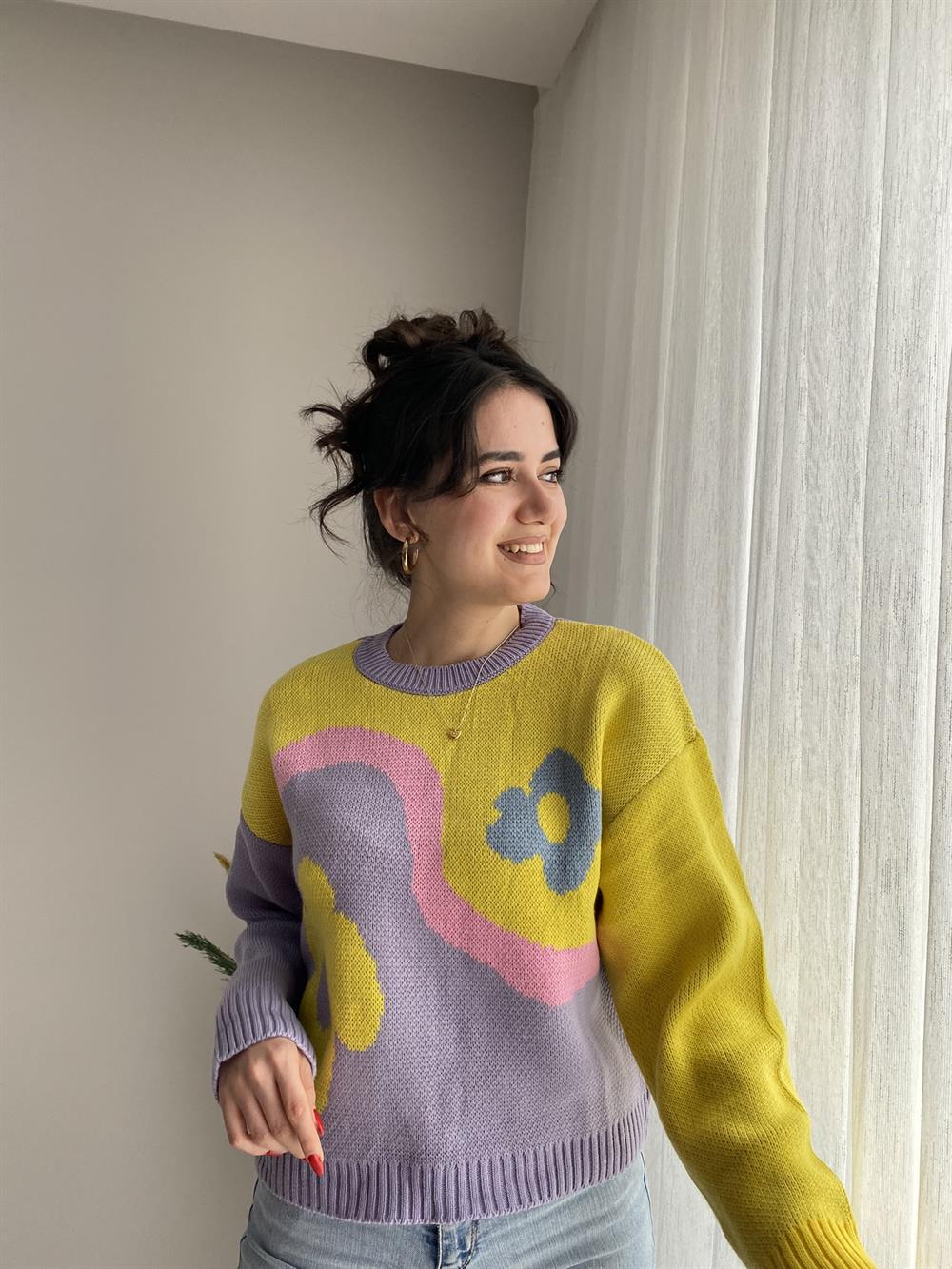 LİLA SARI ÇİÇEKLİ KAZAK