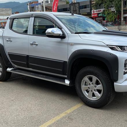 Mitsubishi L200 Kapi Kaplama Gövde Koruma