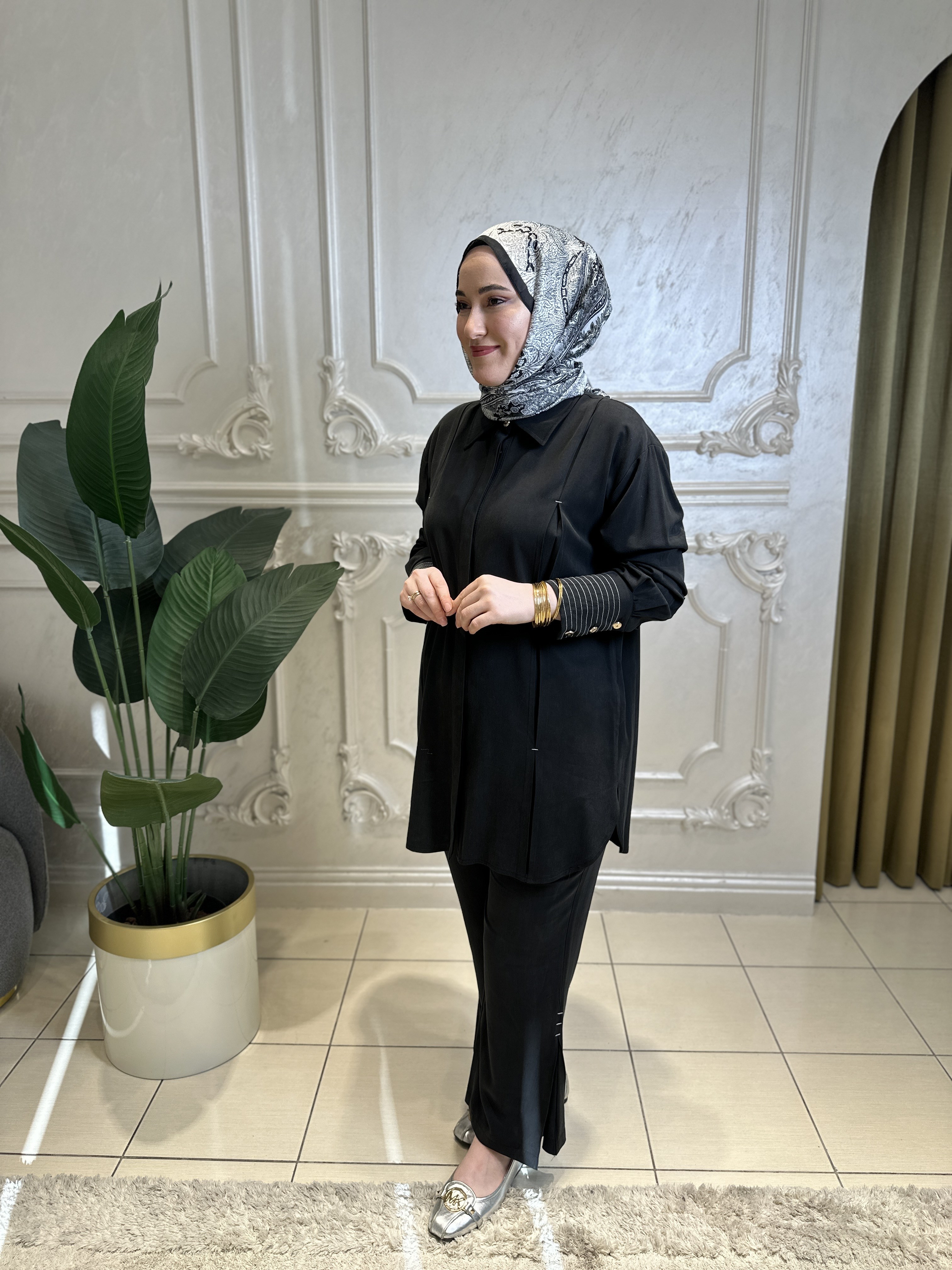101020 Lidya Pantolonlu Takım