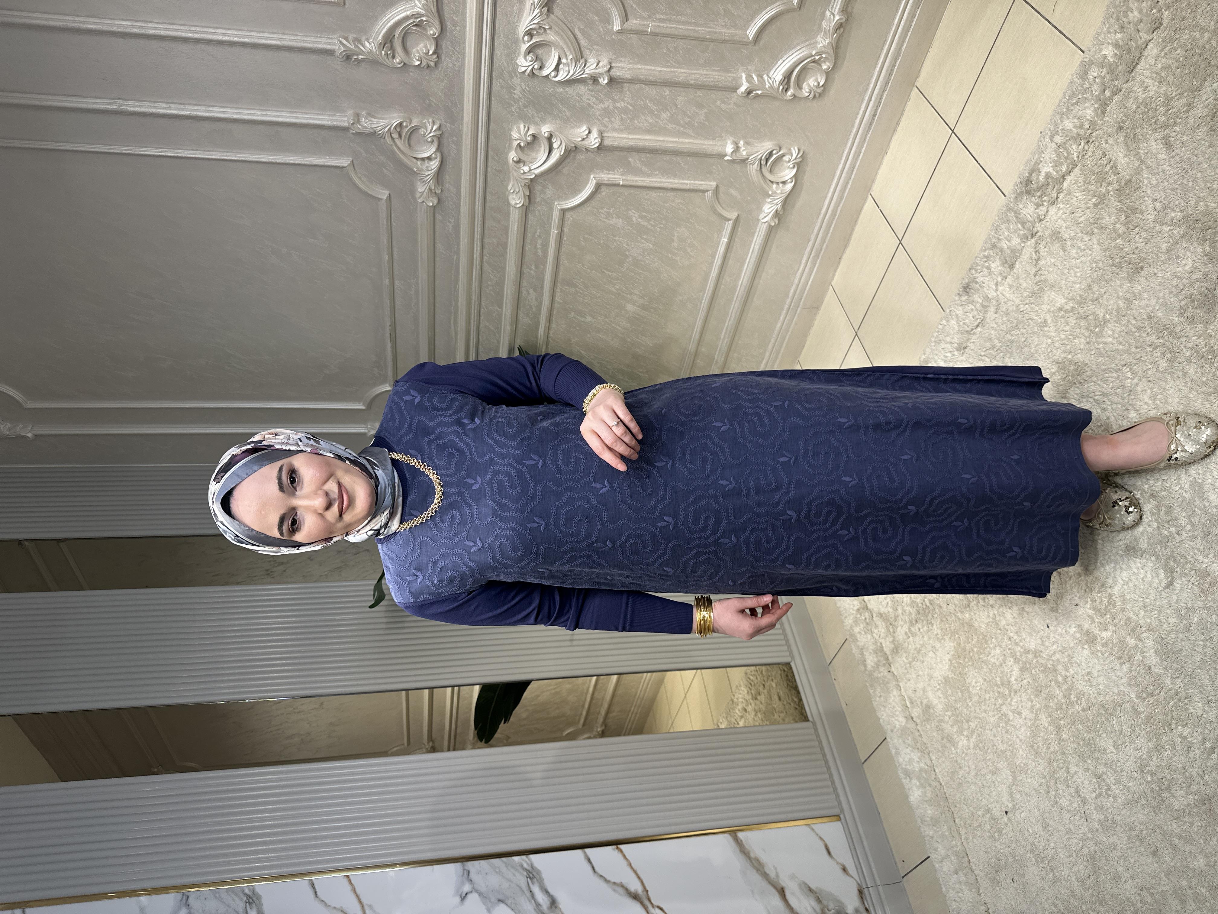 2061 Nakış İşlemeli Elbise